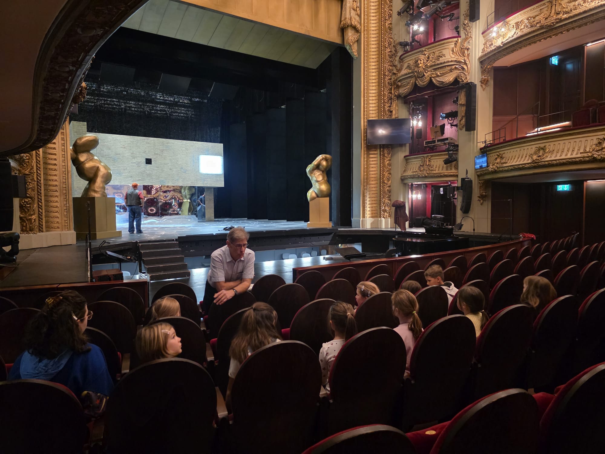 rekja - Kinderausflug ins Stadttheater